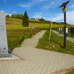 Istebna: Beskid Śląski, szlaki, szczyty i Trójstyk. Odkryj!