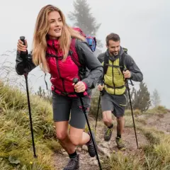 Kijki trekkingowe: Jak wybrać komfort i bezpieczeństwo w górach?