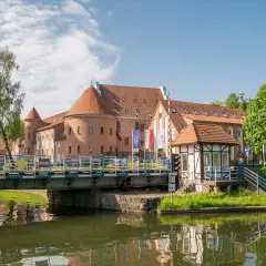 Mrągowo: Co zwiedzić? Odkryj Mazury poza Piknikiem Country!