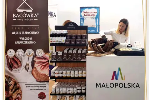 Bacówka Towary Tradycyjne: Co kupić i gdzie? Przewodnik po smakach