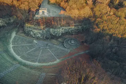 Góra Świętej Anny: Lokalizacja, atrakcje i sekrety wygasłego wulkanu