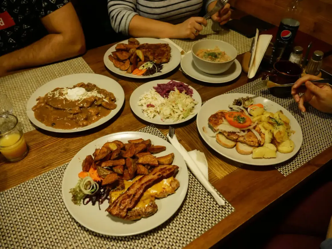 Bacówka u Józka Łódź: Tor saneczkowy, menu, opinie czy warto?