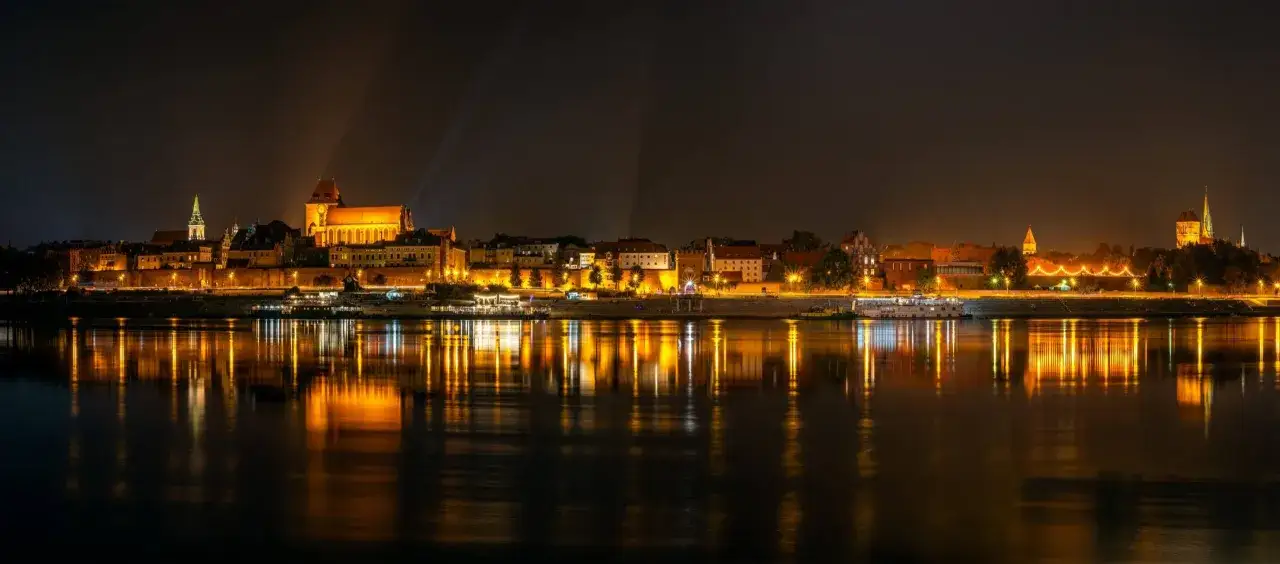 Panorama Torunia z Kępy Bazarowej