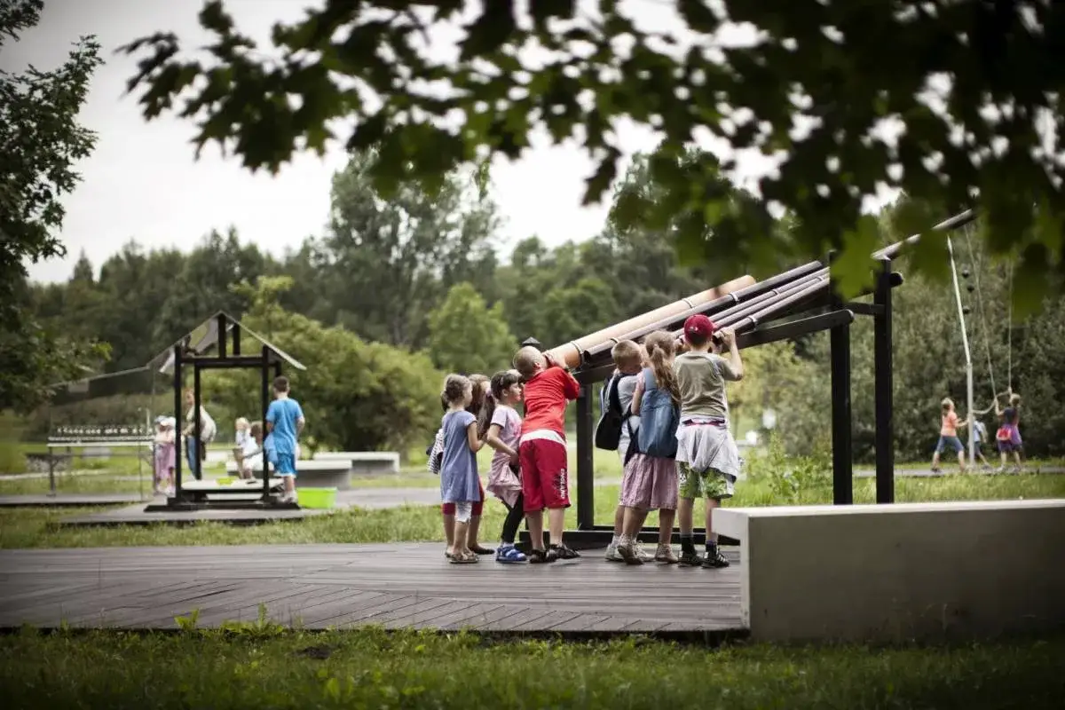 Ogród Doświadczeń Lema z dziećmi, interaktywne eksponaty